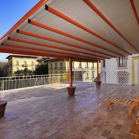 Attico Incerpi, Terrazza Sui Tetti Di Montecatini Terme Apartamento Exterior foto