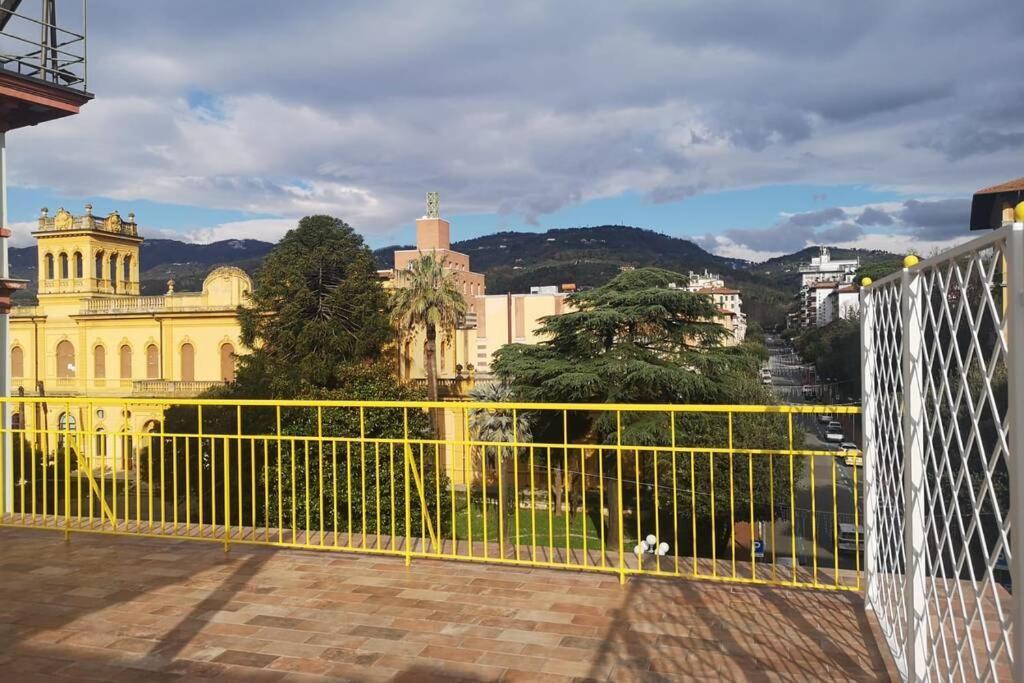 Attico Incerpi, Terrazza Sui Tetti Di Montecatini Terme Apartamento Exterior foto